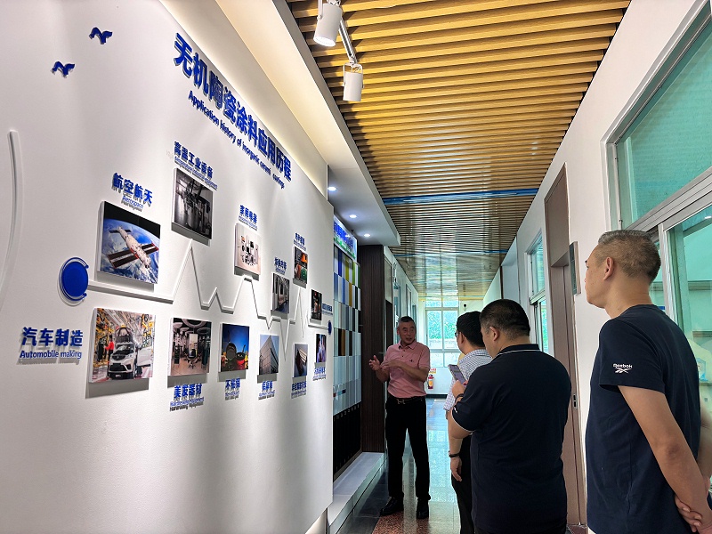 西北工業(yè)大學(xué)領(lǐng)導(dǎo)參觀百適涂總部