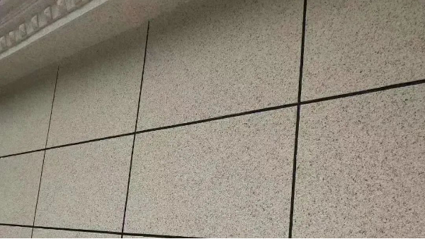 建筑外墻煥新難題？百適涂無機陶瓷涂料讓舊樓重獲新生！